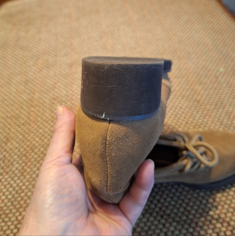 Maine Woods Women's Tan Lace Up Suede Ankle Boots - Picture 9 of 15